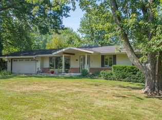 702 S Raven Crest Ave, Bloomington, IN