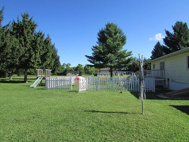 2nd image of N871 Old 26 Rd