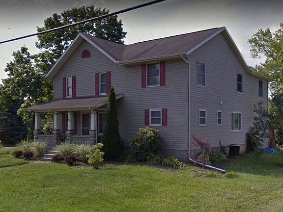 4th image of 95 Riverview Dr