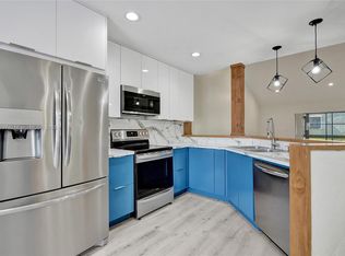 155 Love Cres #155, West Palm Beach, FL 33411