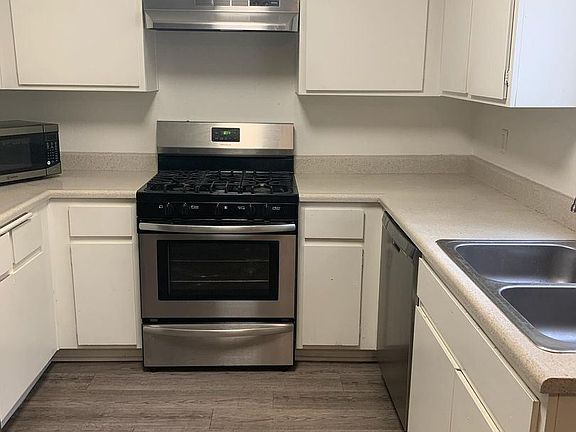 2nd image of 13535 Yukon Ave #12