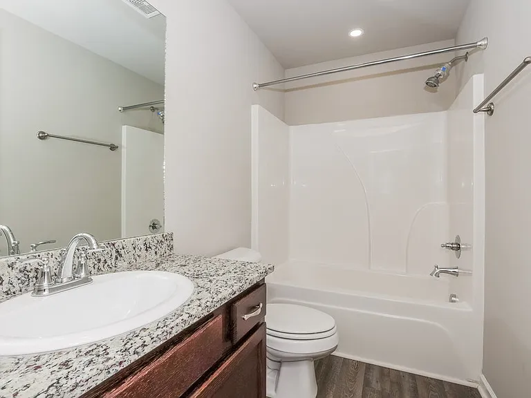 2228 Lismore Dr — Photo 14