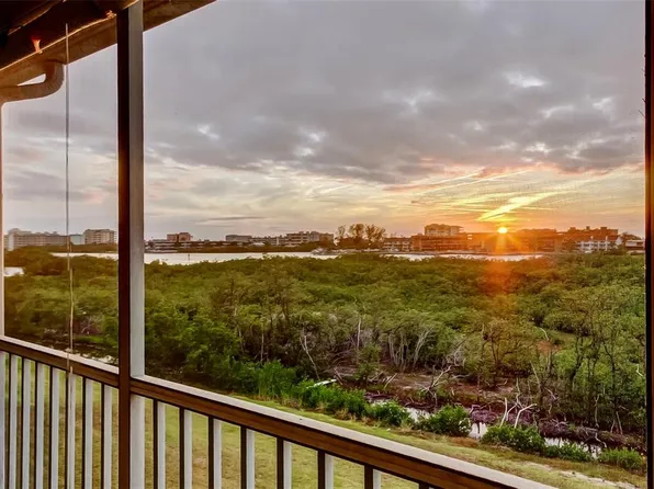 9484 Tara Cay Ct #8, Seminole, FL 33776