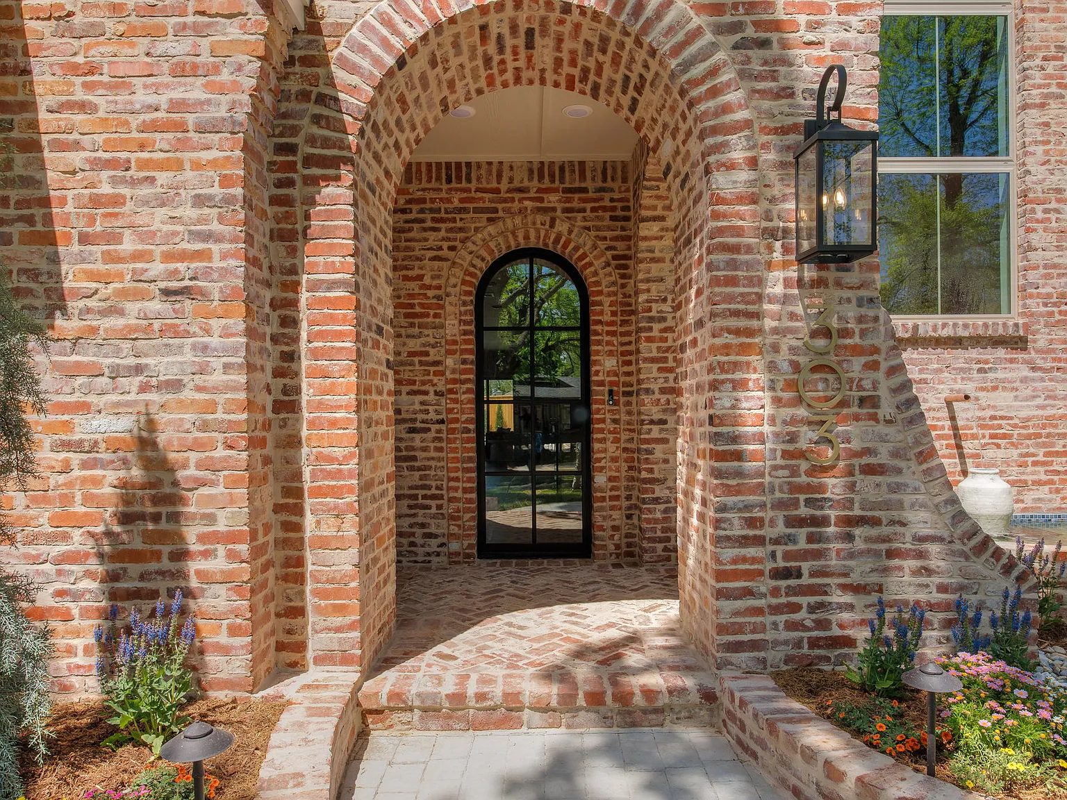 4 bed, 3.5 bath, 2900 sqft, $6,500 — Photo 4