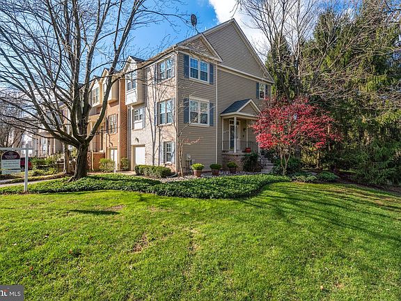 3rd image of 20424 Davencroft Ct