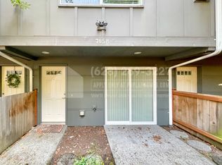 705 N 94th St UNIT B, Seattle, WA 98103