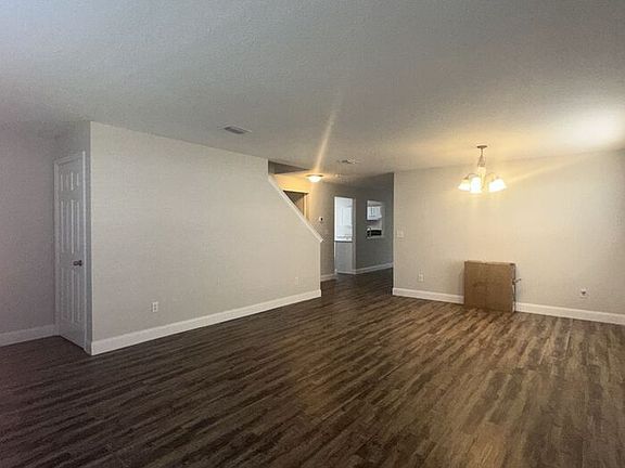 5th image of 2141 Ashley Lakes Dr