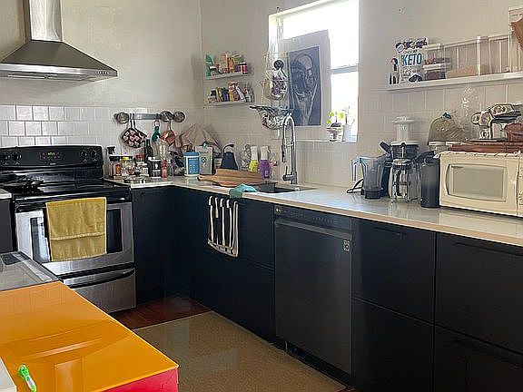 5th image of 533 Senisa Dr