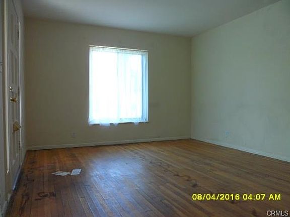 5th image of 2718 Fairgreen Ave