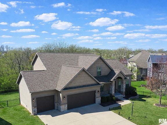 3rd image of 11117 N Country Ridge Ln