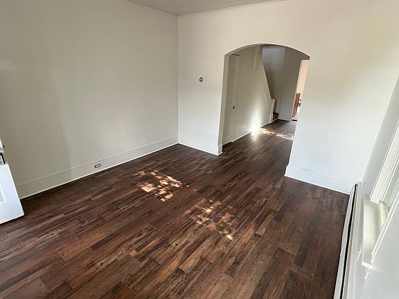 2nd image of 755 Spruce St