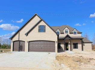 8360 Chappell Hill Dr, Beaumont, TX 77713