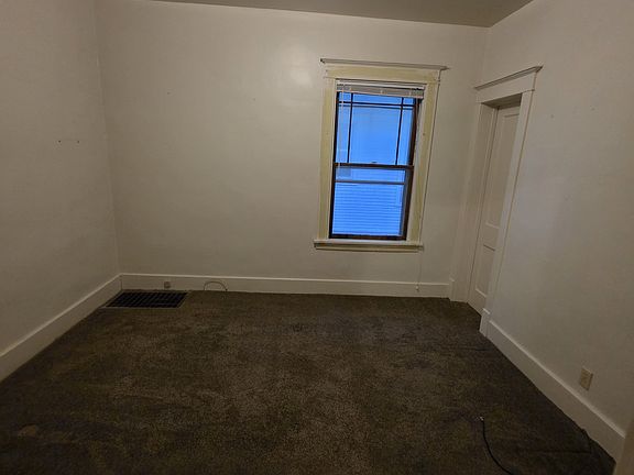 3rd image of 751 Mulberry St