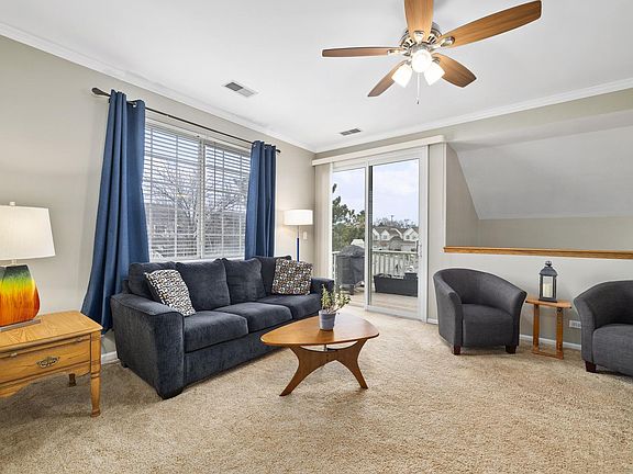 4th image of 1435 N Waterbury Cir Unit 1435