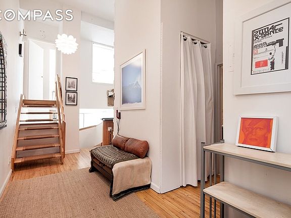 5th image of 130 Barrow St APT 204