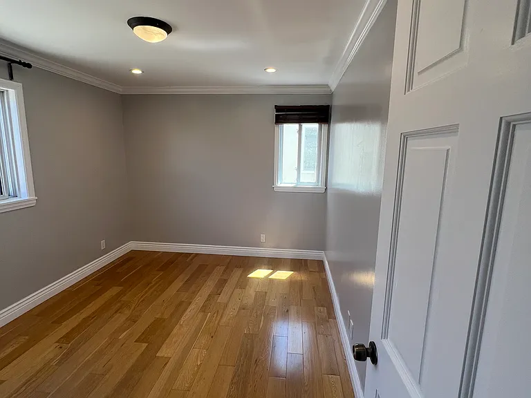 4412 Russell Ave — Photo 18