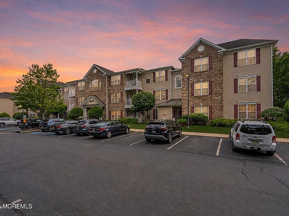 2nd image of 511 Sophee Lane