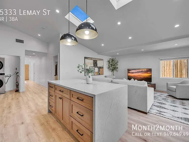 15333 Lemay St — Photo 11