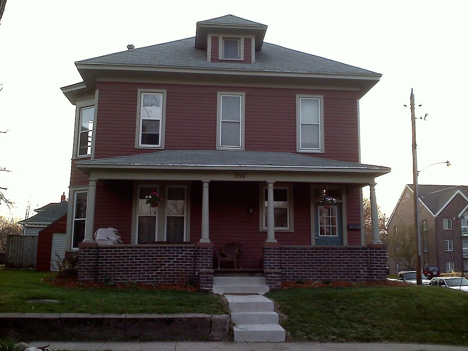 1090 24th St Des Moines IA 50311 Zillow   89ceeafa446753df4e4bba46d0e6433a Cc Ft 960 