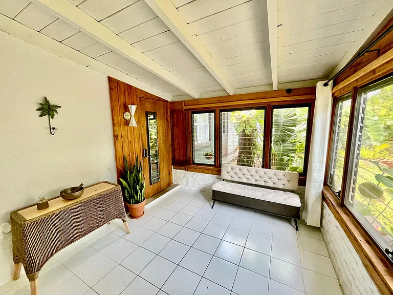 1212 Dr Martin Luther King Jr St N — Photo 5