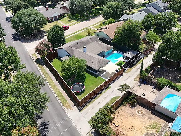 7765 El Pensador Dr — Photo 32