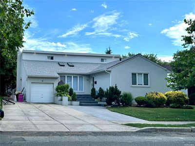 38 Pearl Street, Valley Stream, NY, 11581