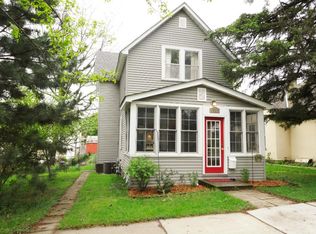 1028 Jessamine Ave E, Saint Paul, MN 55106