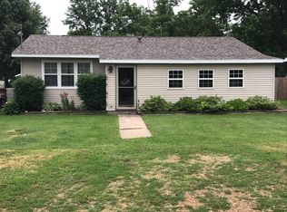 103 5th St, Low Moor, IA 52757