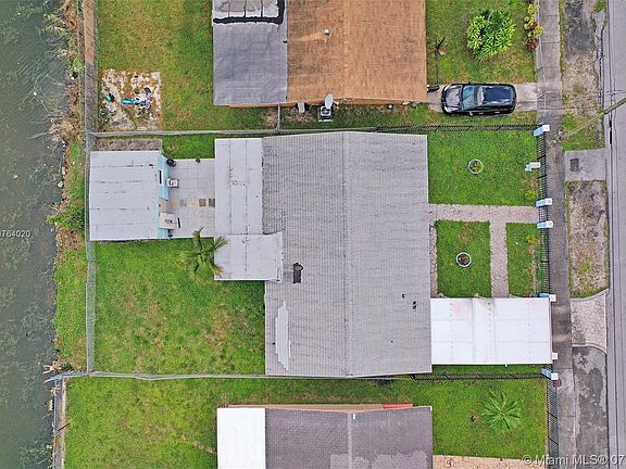 4th image of 1885 NW 155th St