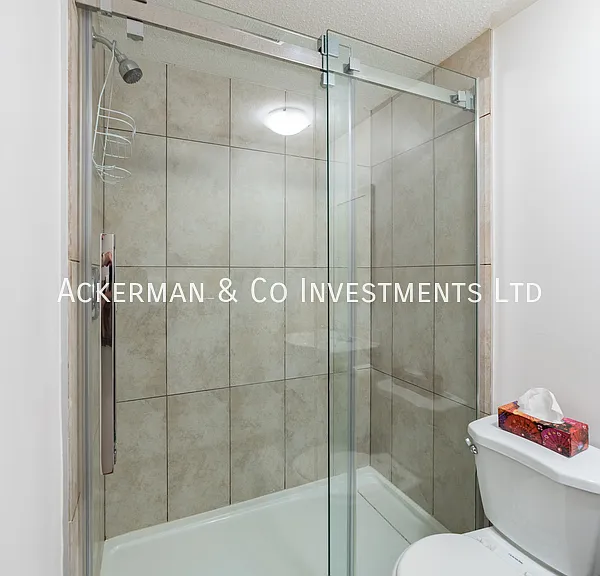 2163 Hamilton St #1 — Photo 10