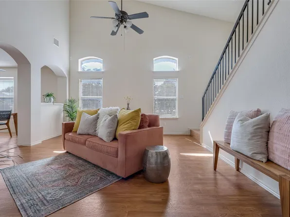 11110 Jim Thorpe Ln, Austin, TX 78748