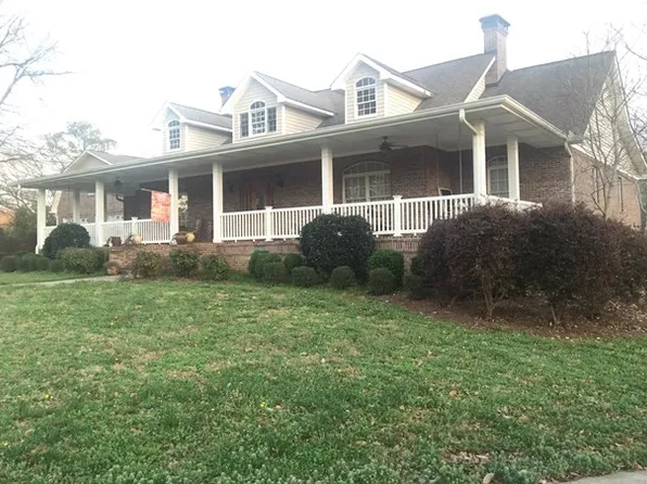 747 Center Point Rd, Carrollton, GA 30117