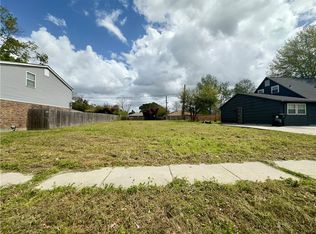 3210 River Oaks Dr, New Orleans, LA 70131