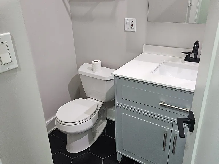 2743 W Fullerton Ave #2 — Photo 8