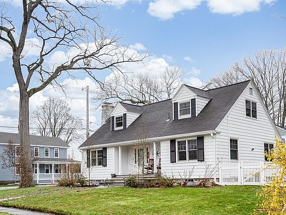 3rd image of 125 Mifflin Dr