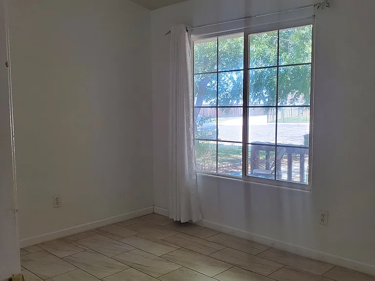1166 Sherry Ct — Photo 6