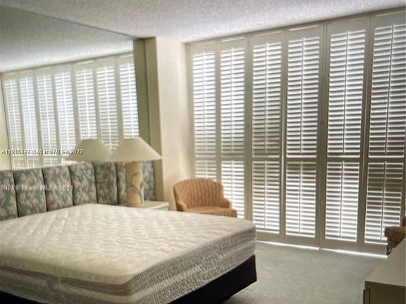 4th image of 1000 E Island Blvd APT 902