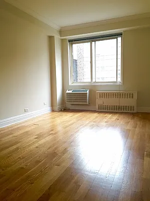 Rented by Stonehenge NYC LLC | media 12