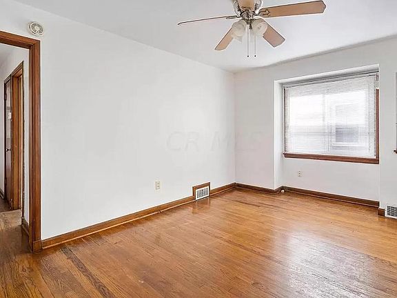 4th image of 3256 Indianola Ave #C