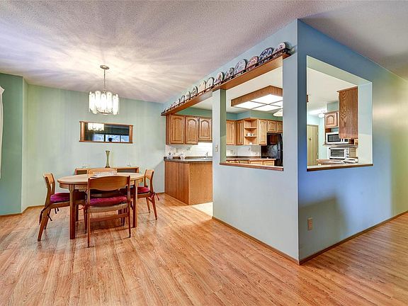 2nd image of 1610 Gordon Dr #109
