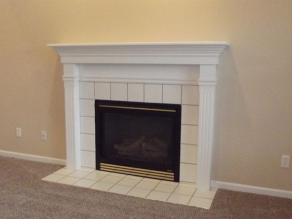 4th image of 3698 Kohn Dr