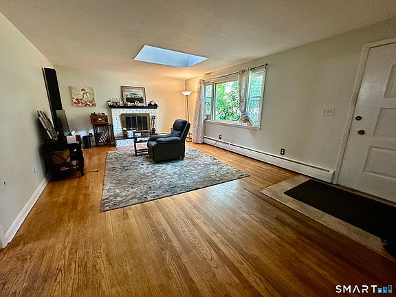 3rd image of 670 Benham Street