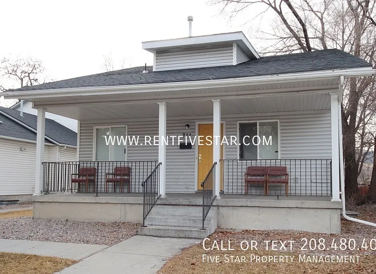 711 S 4th Ave #A4 — Photo 1
