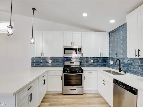 116 Lotus Blossom Ct, Las Vegas, NV 89145