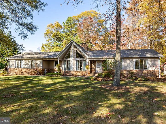 4th image of 15 Prospect Bay Dr W