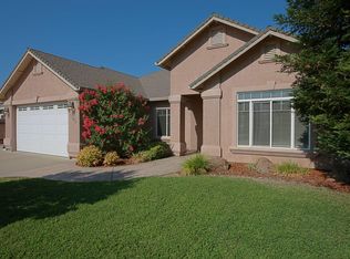 1345 Bonhurst Dr, Redding, CA 96003