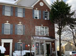 8850 Benchmark Ln, Bristow, VA 20136