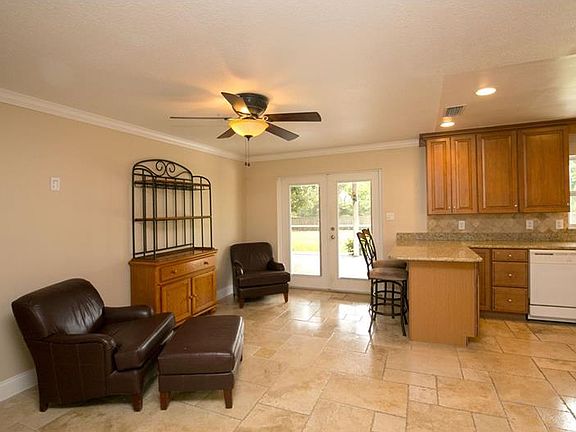 5th image of 3340 Balsam Dr