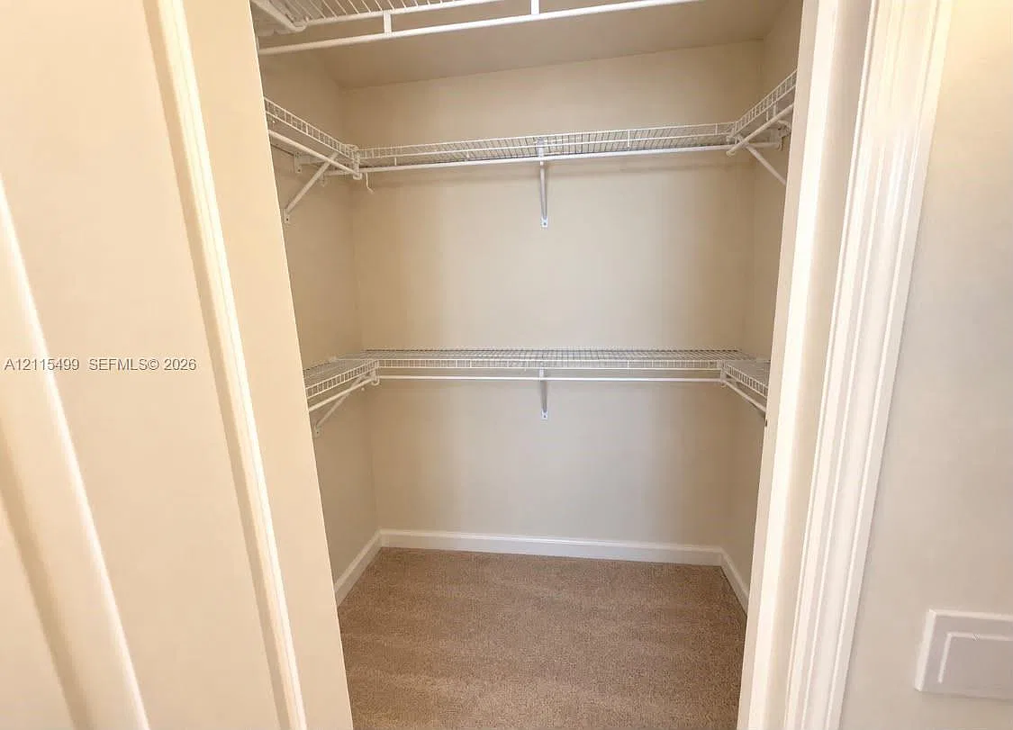 Byron Park Condo — Photo 2