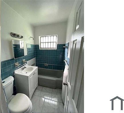 3rd image of 1722 NE 148th St